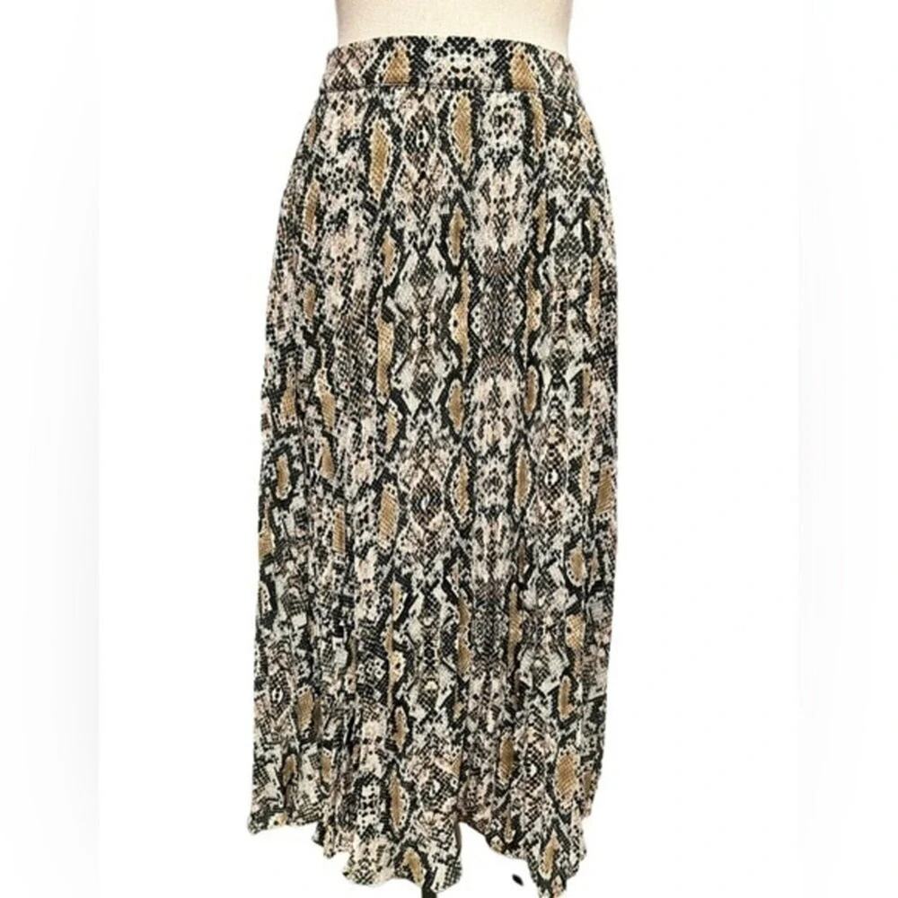 Love & Piece Maxi Pleated Skirt Snake‎ Print Size L
